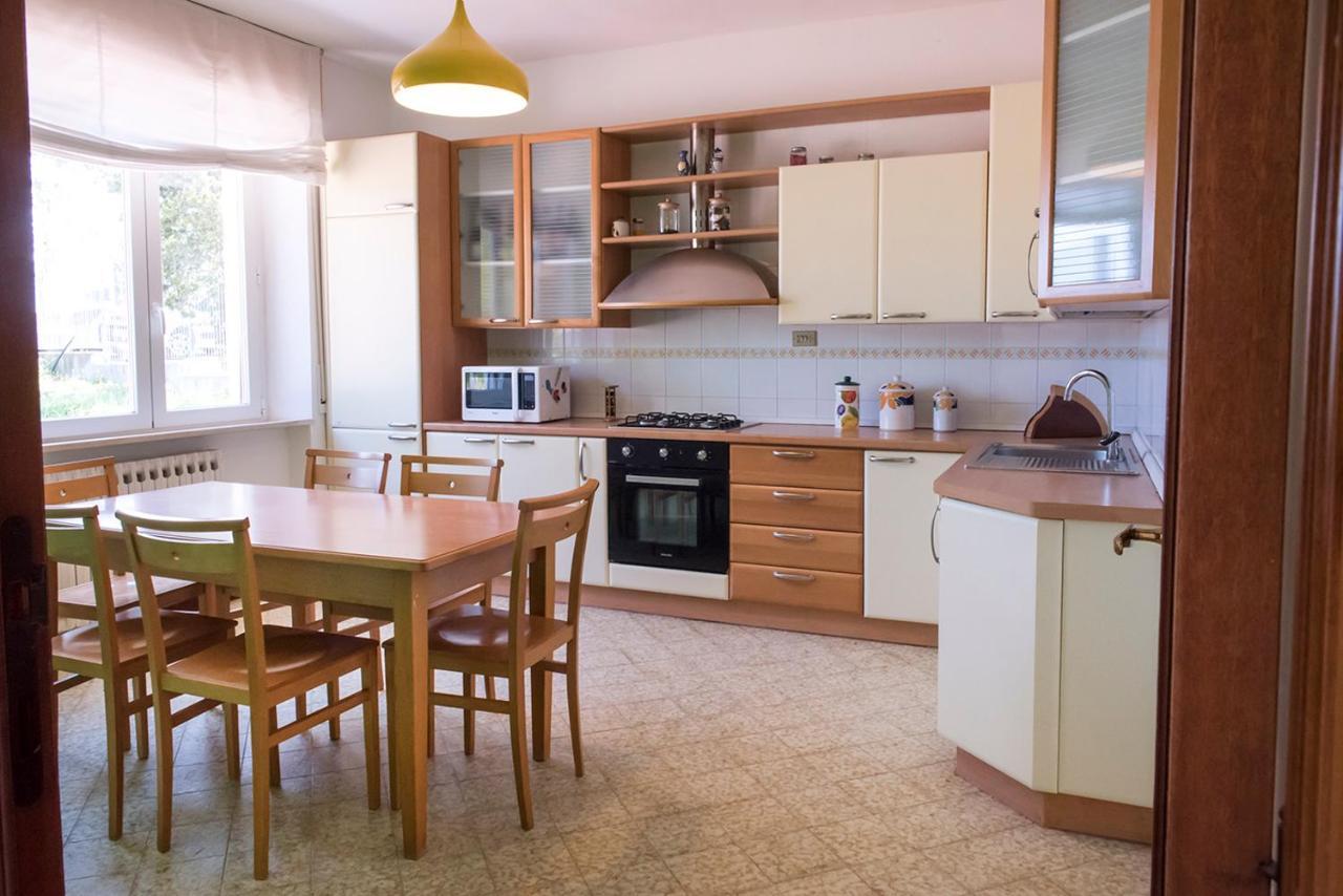 A11 - Varano, Delizioso Trilocale Con Giardino Ancona Exteriér fotografie
