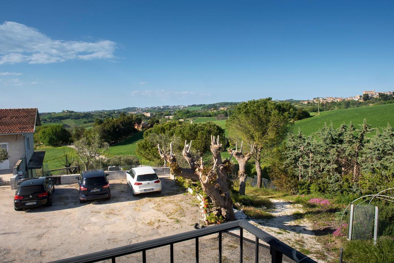 A11 - Varano, Delizioso Trilocale Con Giardino Ancona Exteriér fotografie