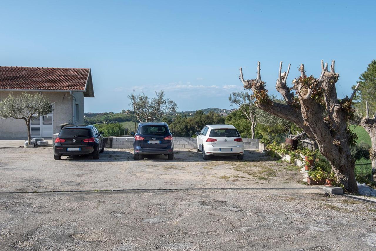 A11 - Varano, Delizioso Trilocale Con Giardino Ancona Exteriér fotografie